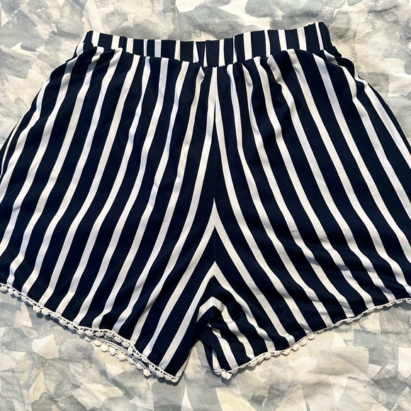 -kids size 12 sophia and zeke black and white striped tie shorts - Picture 2 of 2